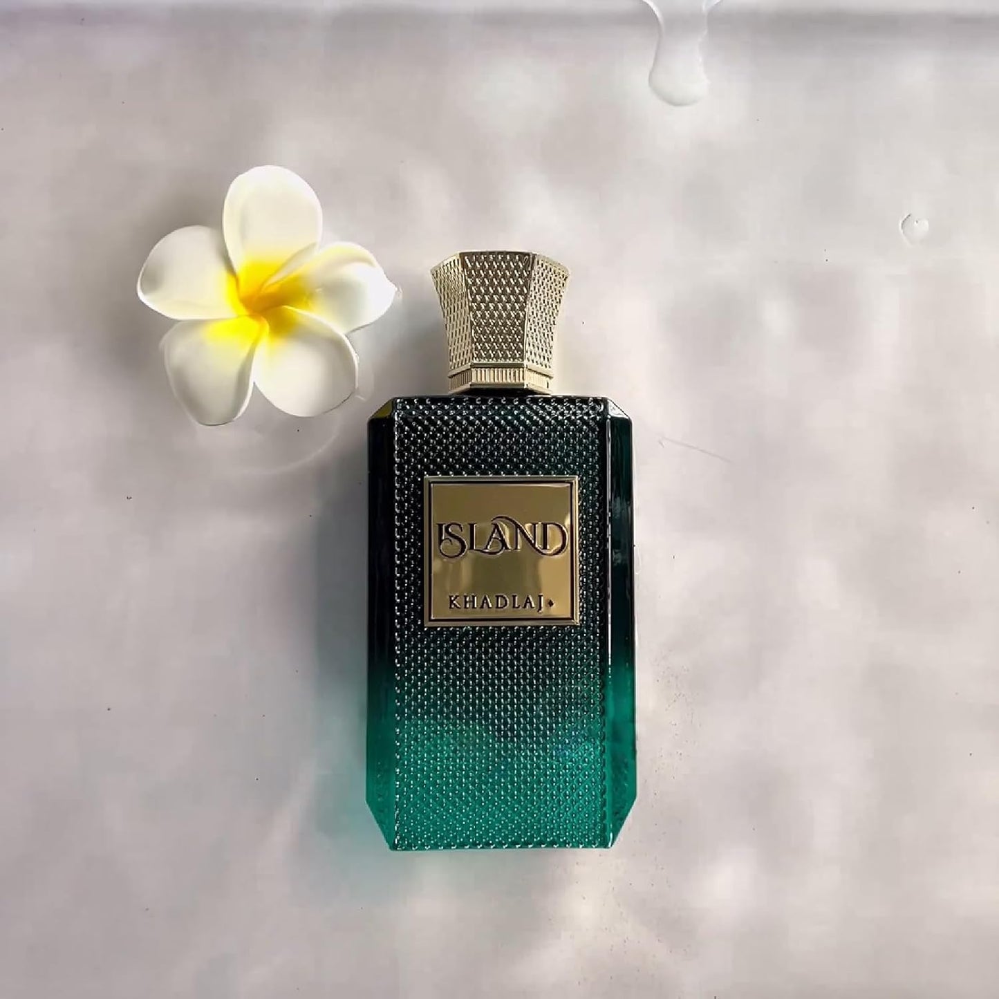 Island Extrait De Parfum Spray for Unisex, 3.4 Ounce