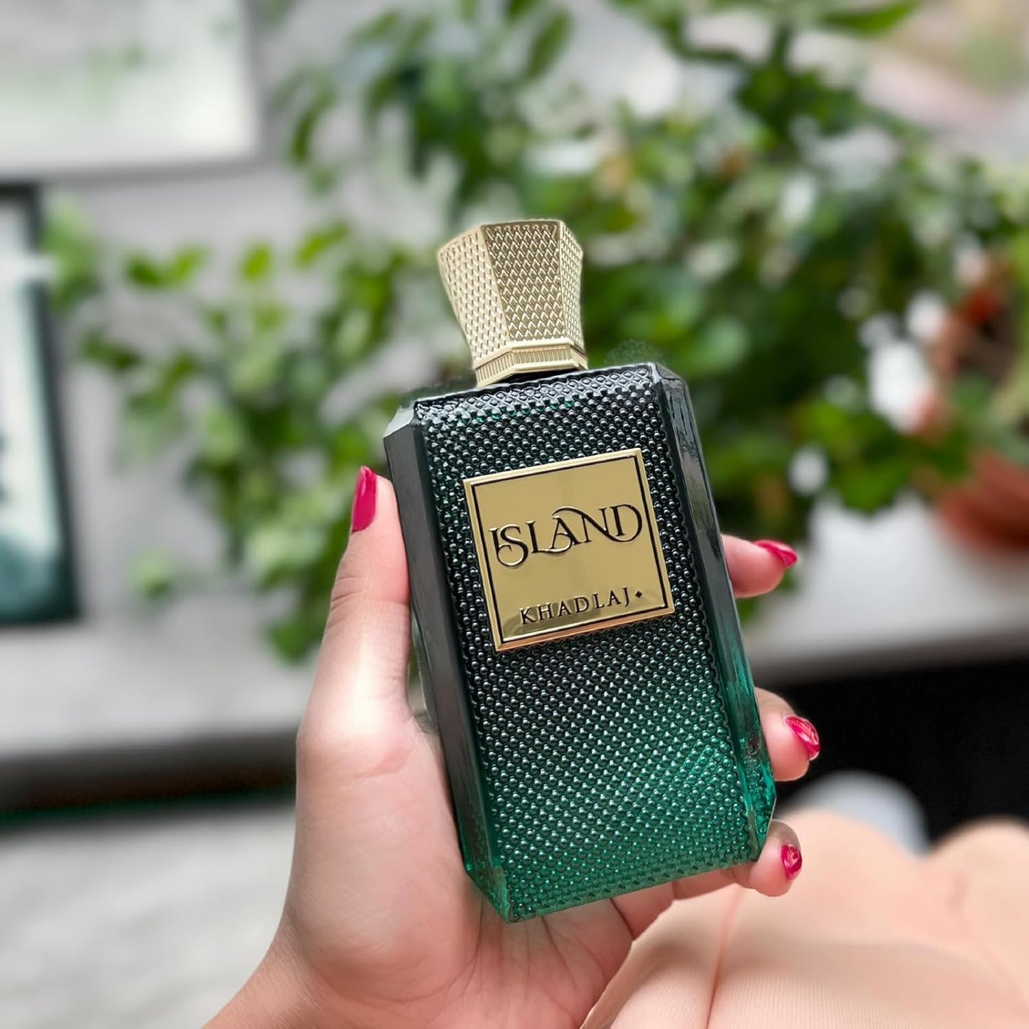 Island Extrait De Parfum Spray for Unisex, 3.4 Ounce